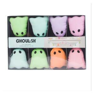 Ghoulish Decorative pastels ghost shaped Garland. 6 feet. Brand New!